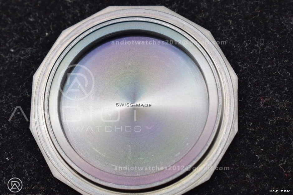 Submersible Rossa Luna Factory VS Elegant 47mm 1039 GMT PAM 1200 0115